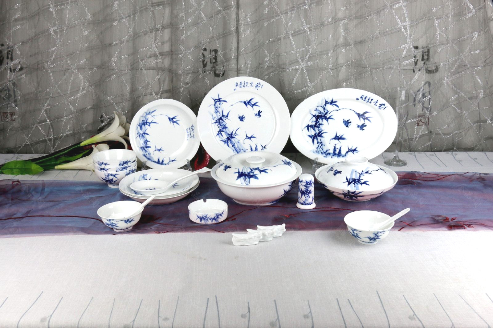  66頭釉下手繪青花中餐具--節節高 